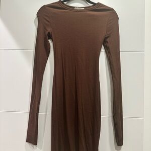 Eterne Chocolate Brown Long-Sleeve Mini Crewneck Dress